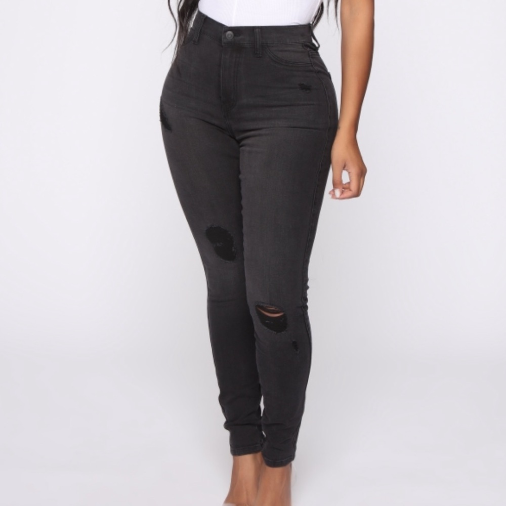 Distressed jeans - Picture 3 of 8